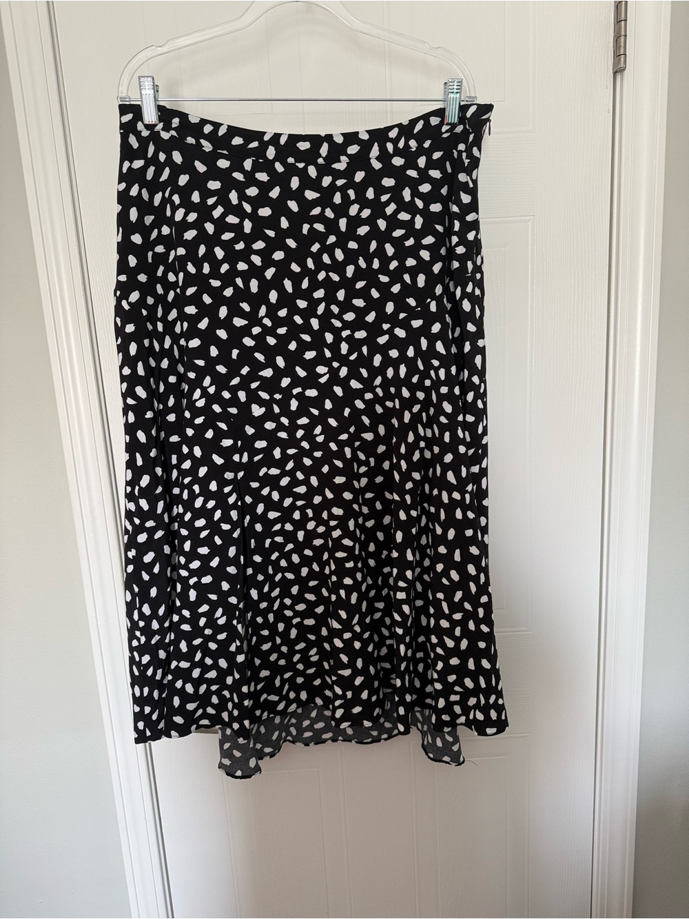 Black and White A-Line Midi Skirt with Abstract Dot Print